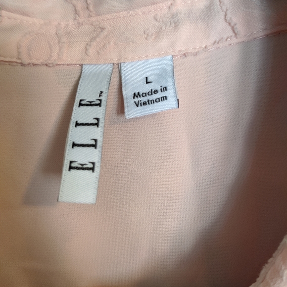 Elle floral button up top - Picture 2 of 3